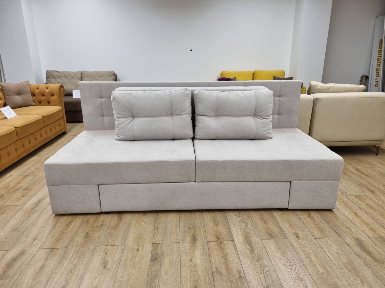 Canapea extensibilă MADRID, cu ladă de depozitare, noptiere integrate, mecanism de extindere „foarfece”, 2350x1050x1000 mm, spațiu de dormit 1550x2050 mm.