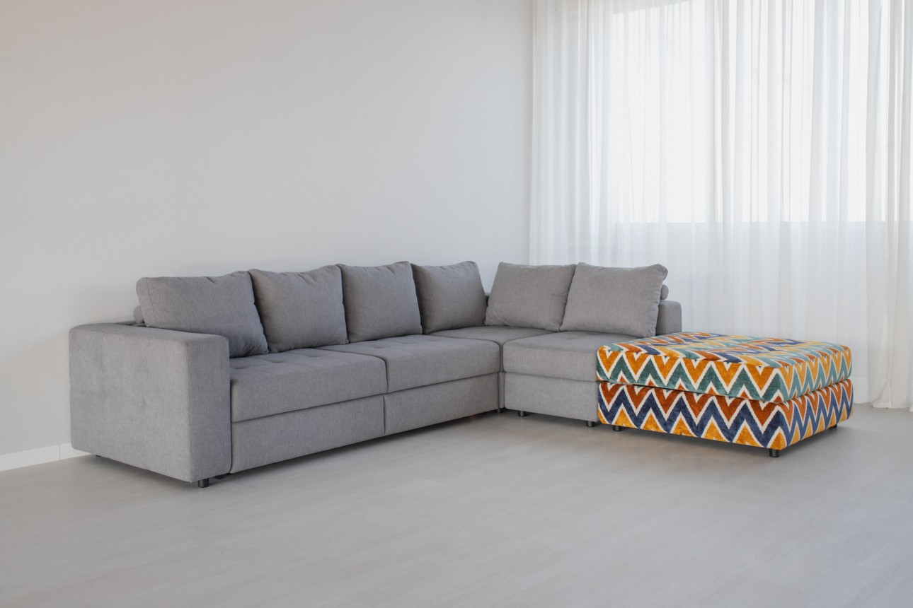 Colțar modular STONE (ansamblul 6), extensibil, ladă de depozitare, spațiu de dormit 2000x2000 mm.