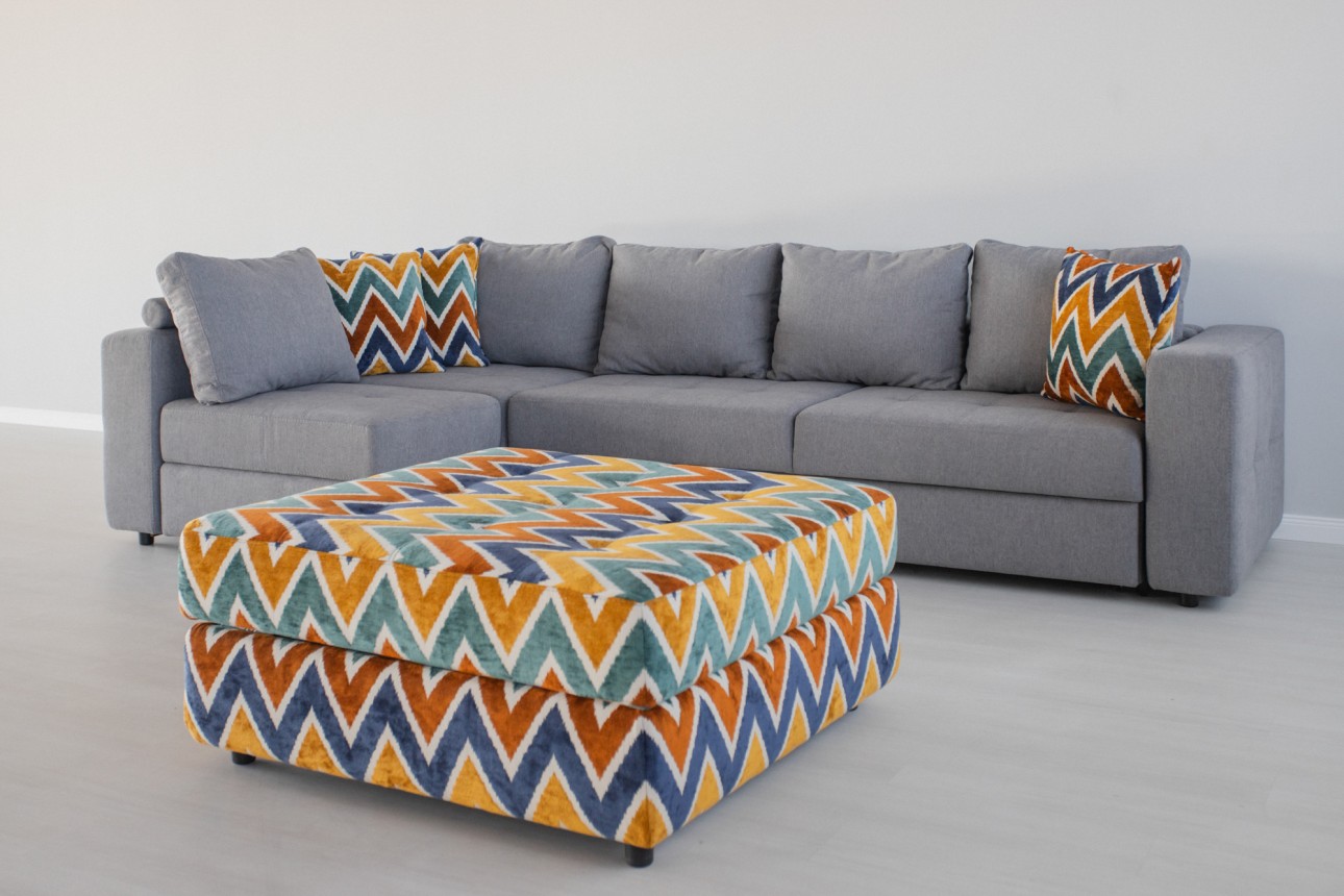 Colțar modular STONE (ansamblul 6), extensibil, ladă de depozitare, spațiu de dormit 2000x2000 mm.