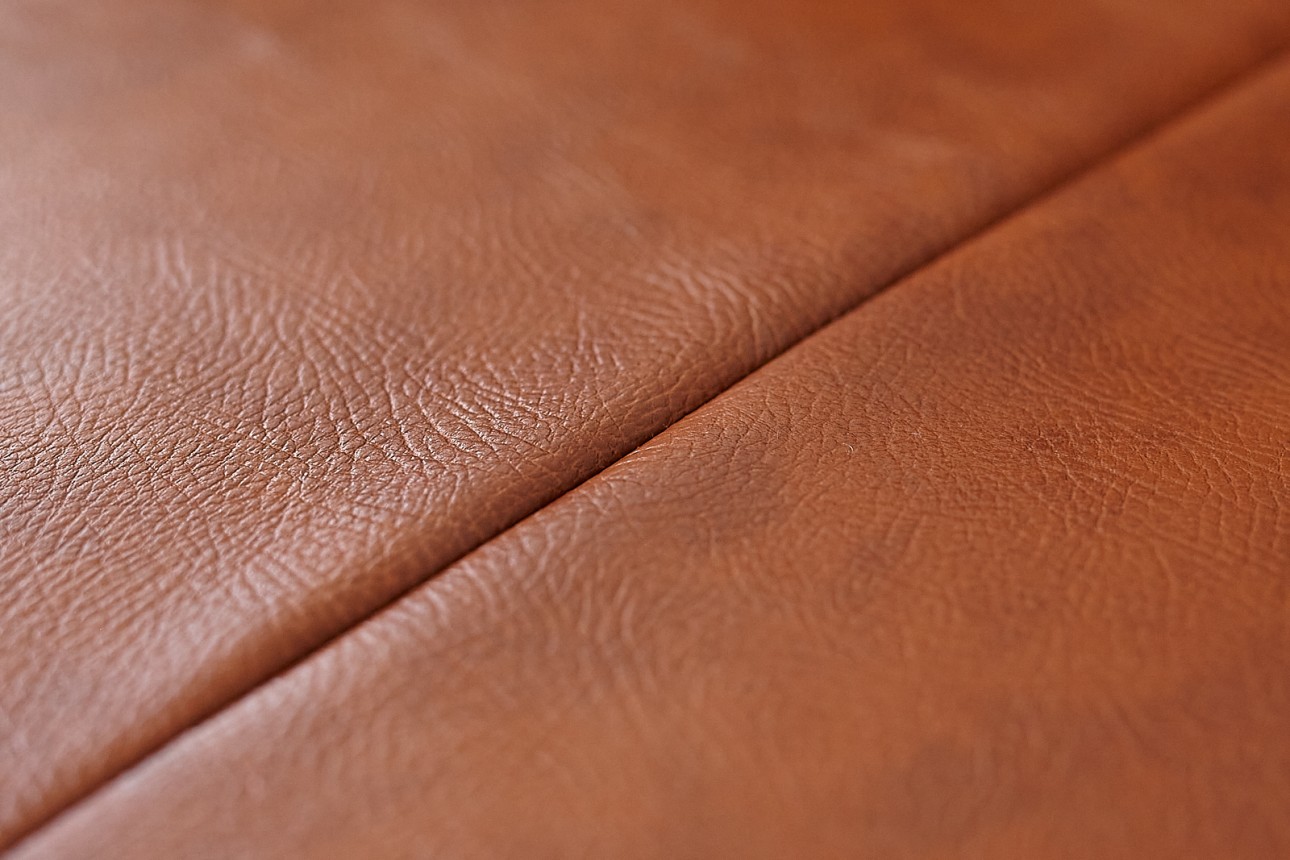 Canapea extensibilă CLASSIC 3, 2300x1050x970 mm, spațiu de dormit 1950x1300 mm.