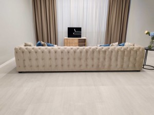 Canapea contemporană cu elemente Capitone