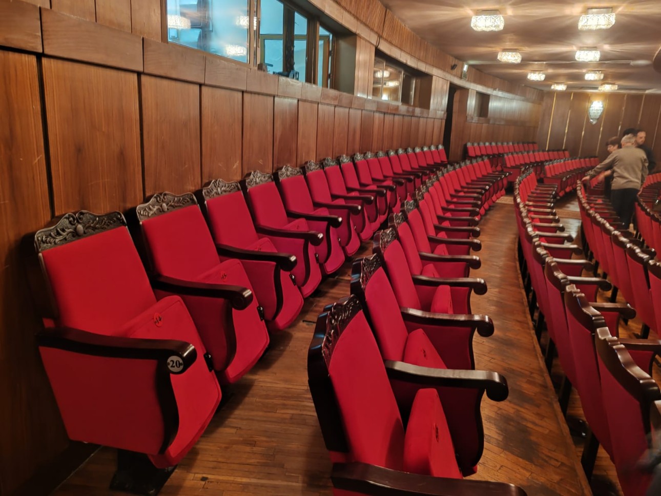Restaurare Istorică – Scaunele Teatrului Național de Operă și Balet