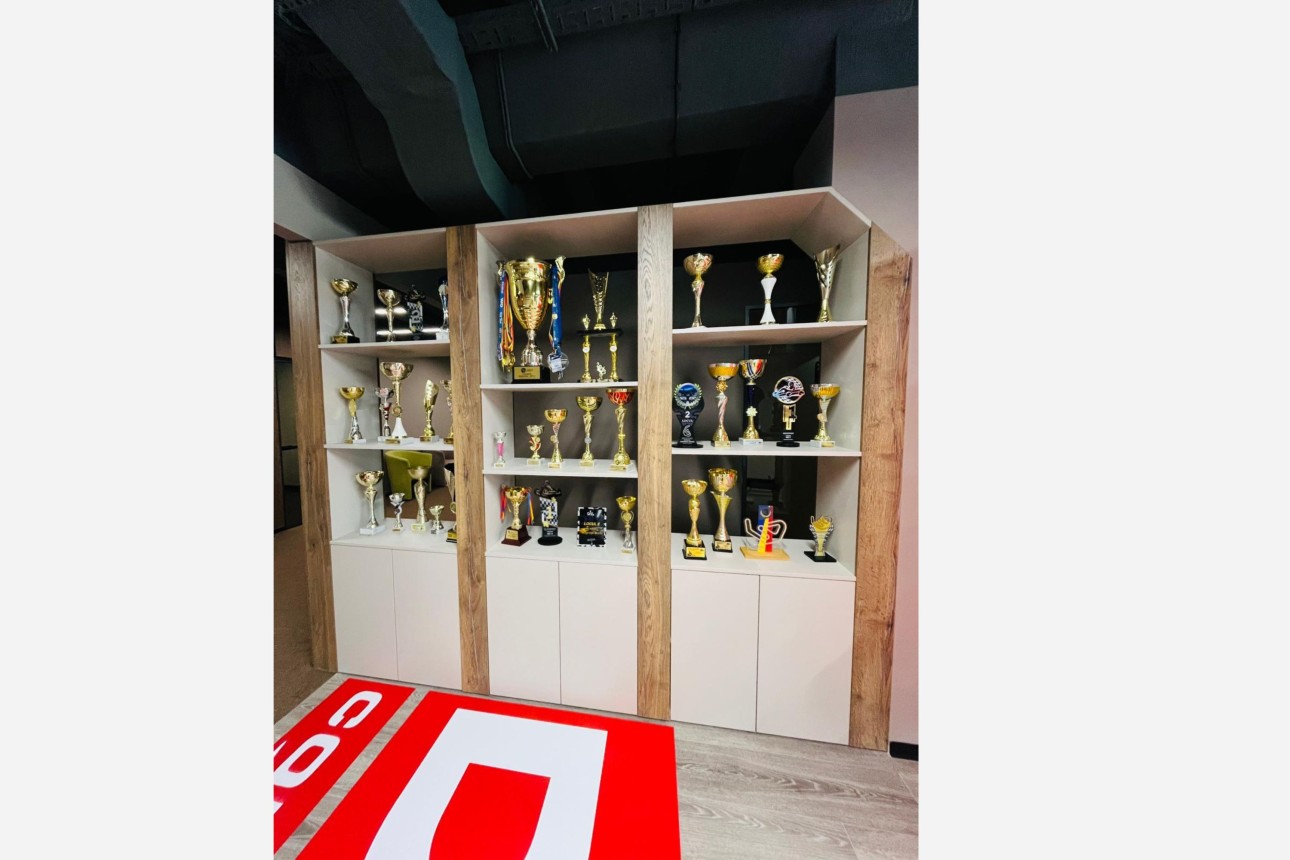 Amenajarea Sălii de Fitness Da Fit: Mobilier Comercial la Comandă după Design Proiect