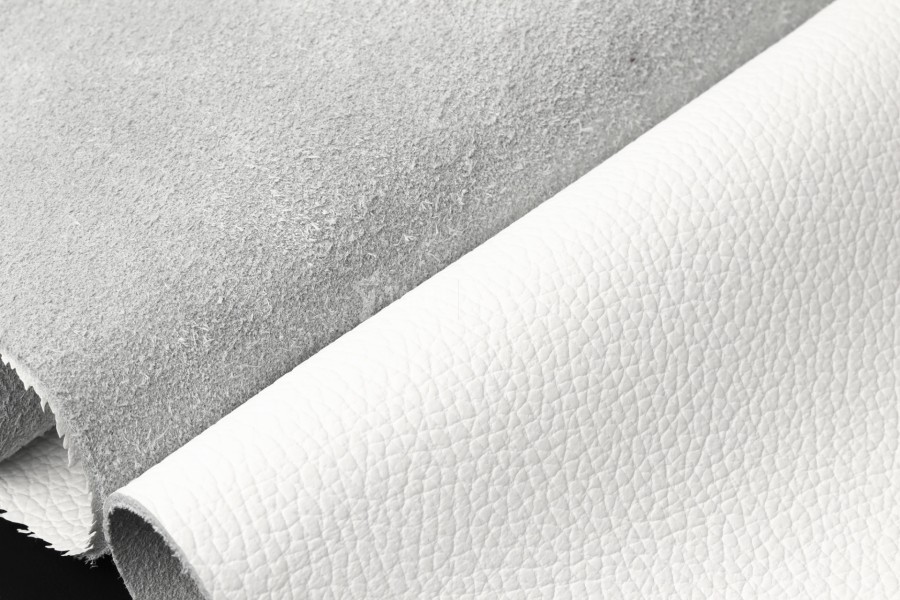 Piele naturala albă